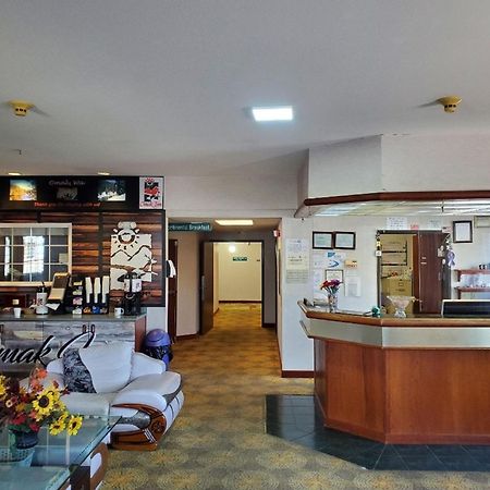 Omak Inn Екстер'єр фото
