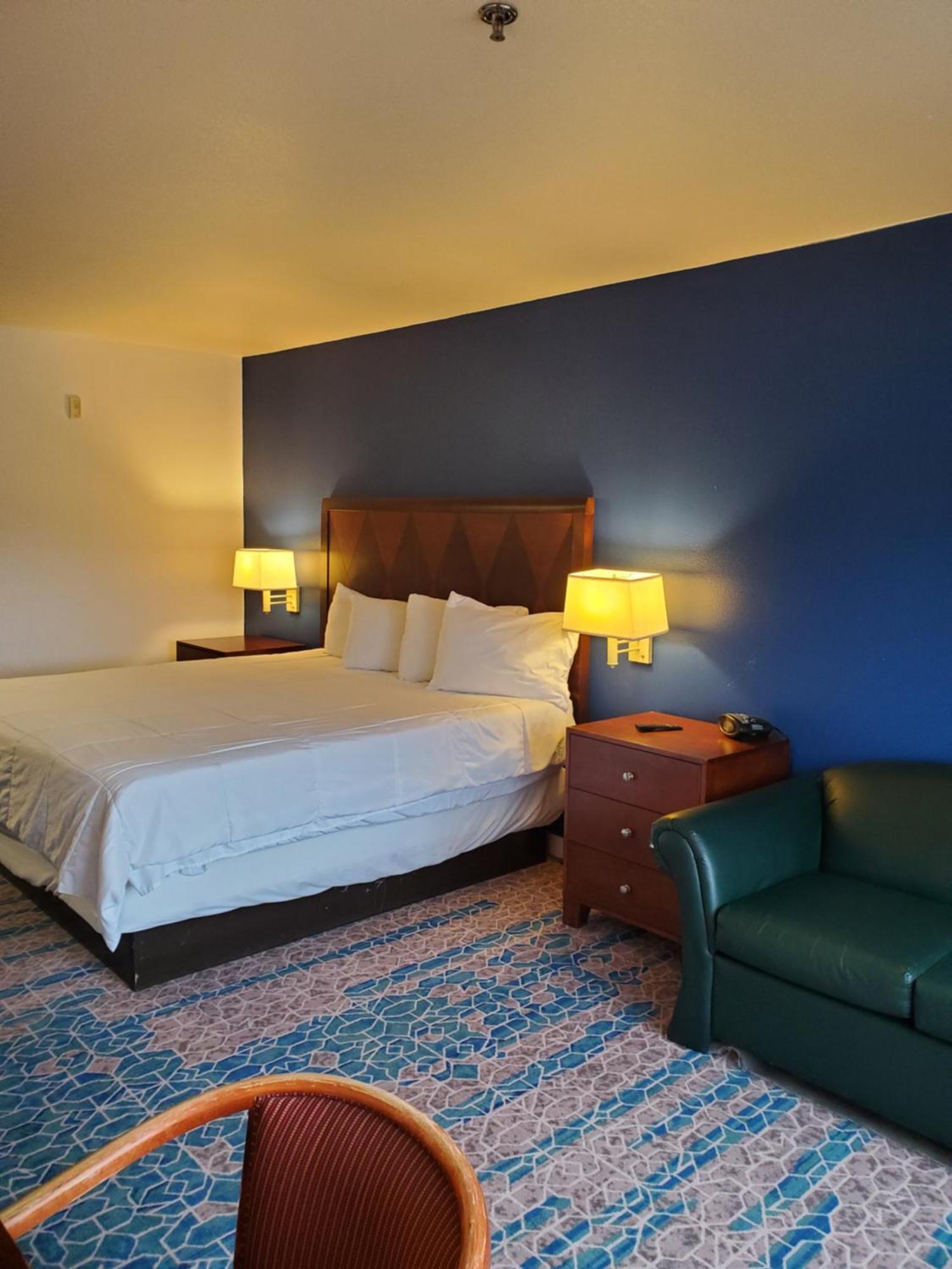 Omak Inn Екстер'єр фото